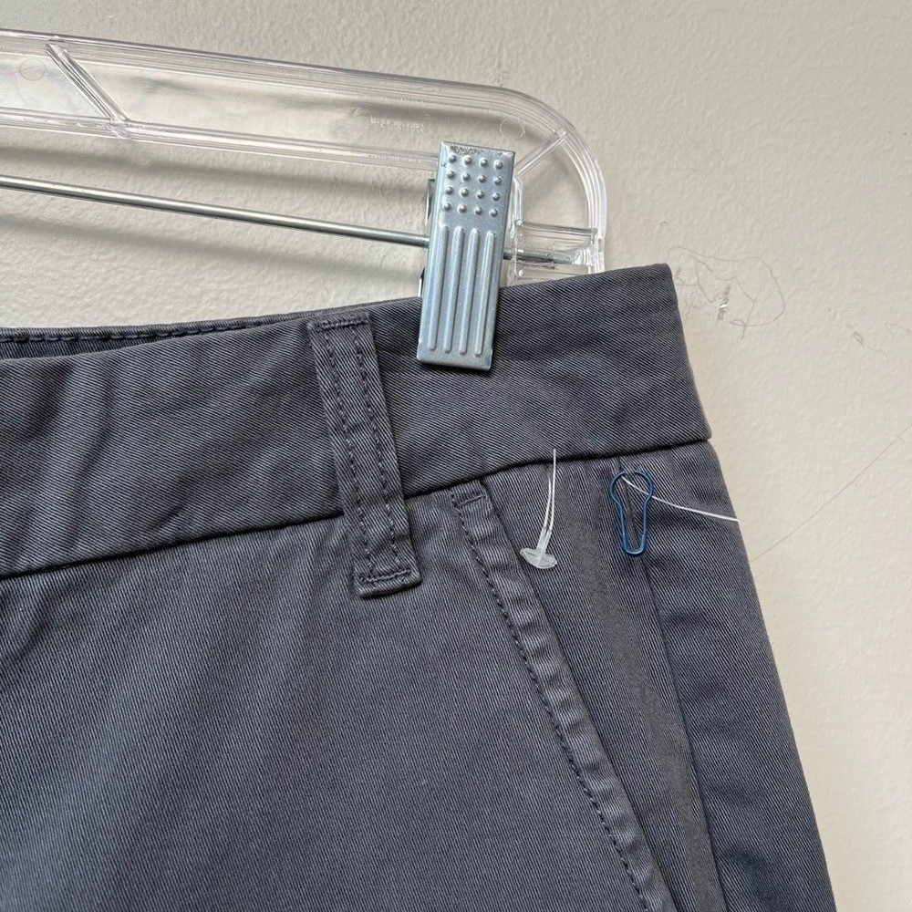 Caslon Flat Front Bermuda Chino Shorts Womens 4 Dark Gray Preppy Stretch NWOT - Picture 8 of 13